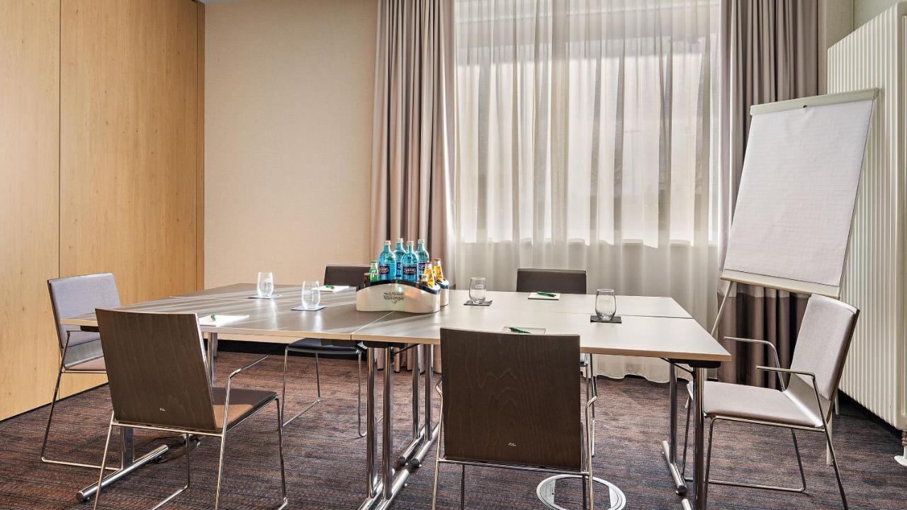 Styles Hotel Karlsruhe Messe Rheinstetten Exterior foto